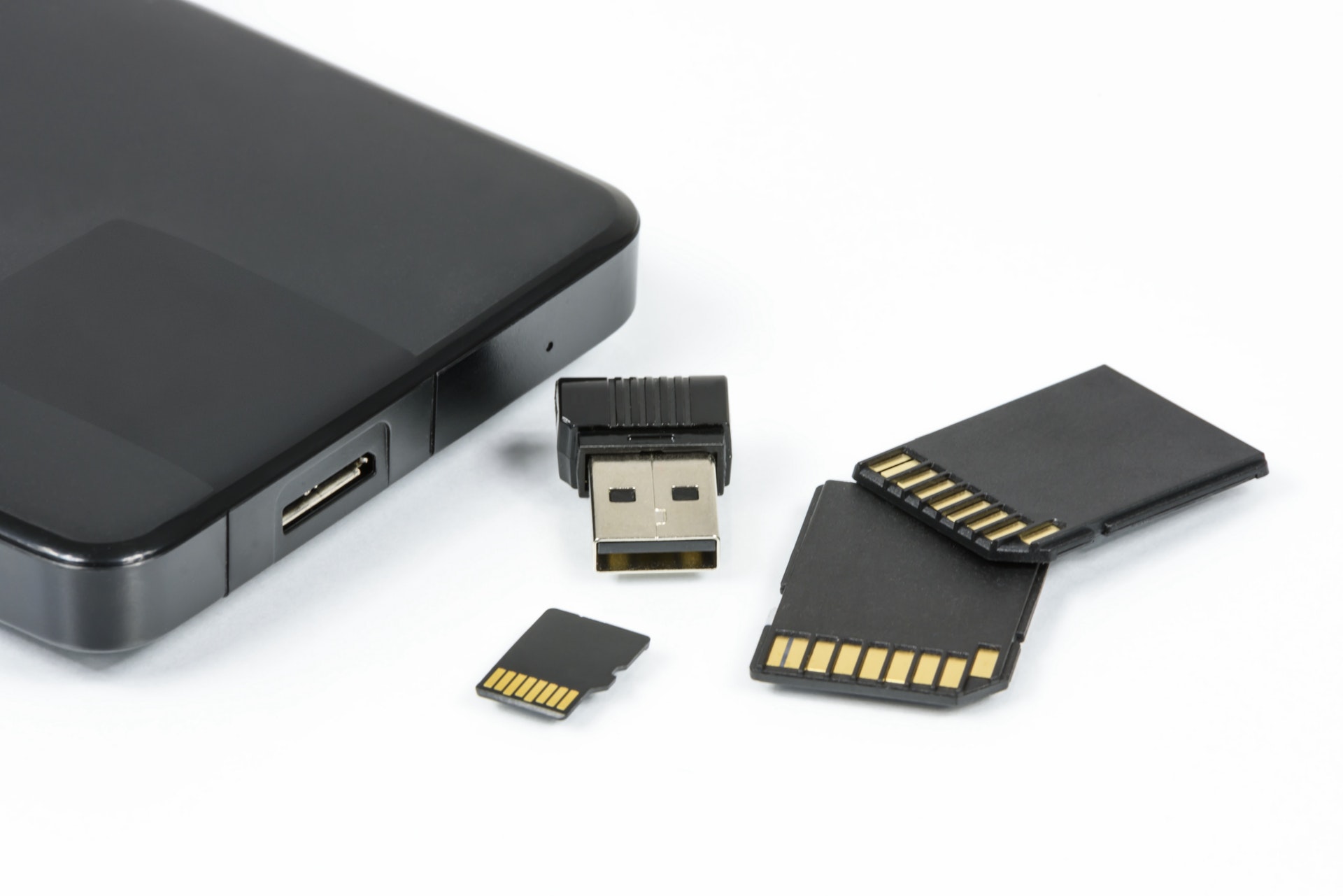 backup-digital-storage-media-flash-drive-memory-card-hard-drive